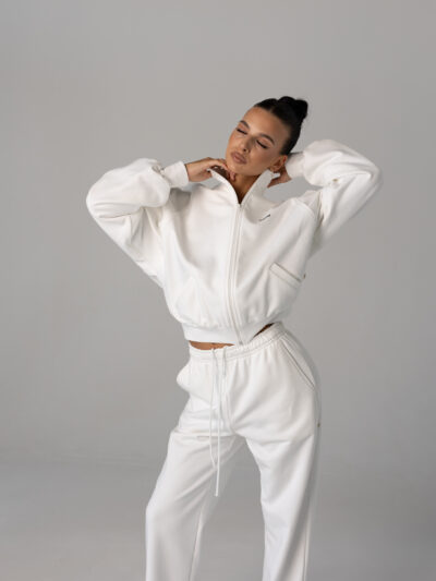 MILKY RAGLAN ZIP SWEAT - Image 2