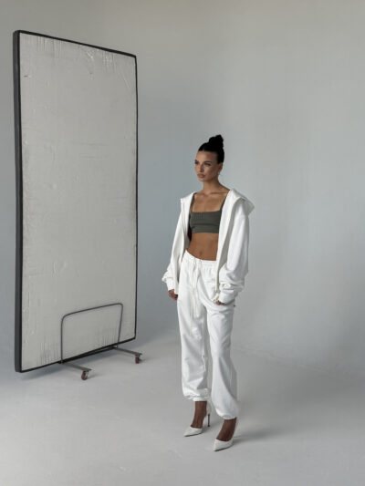 MILKY JOGGERS - Image 4