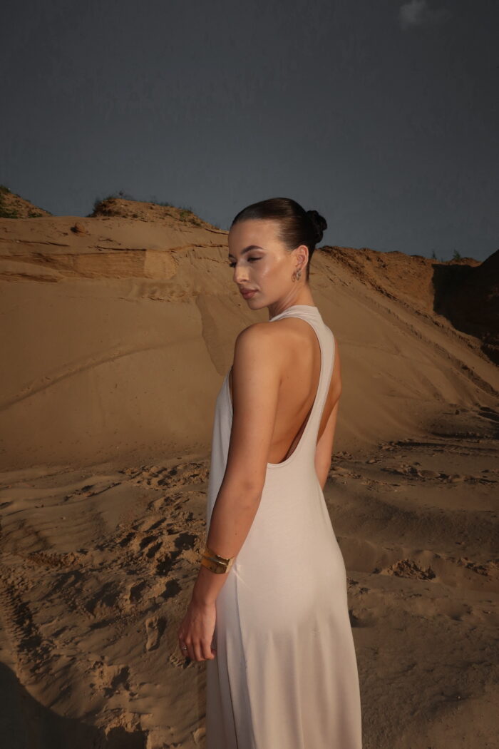 DUBAI DRESS IN NUDE