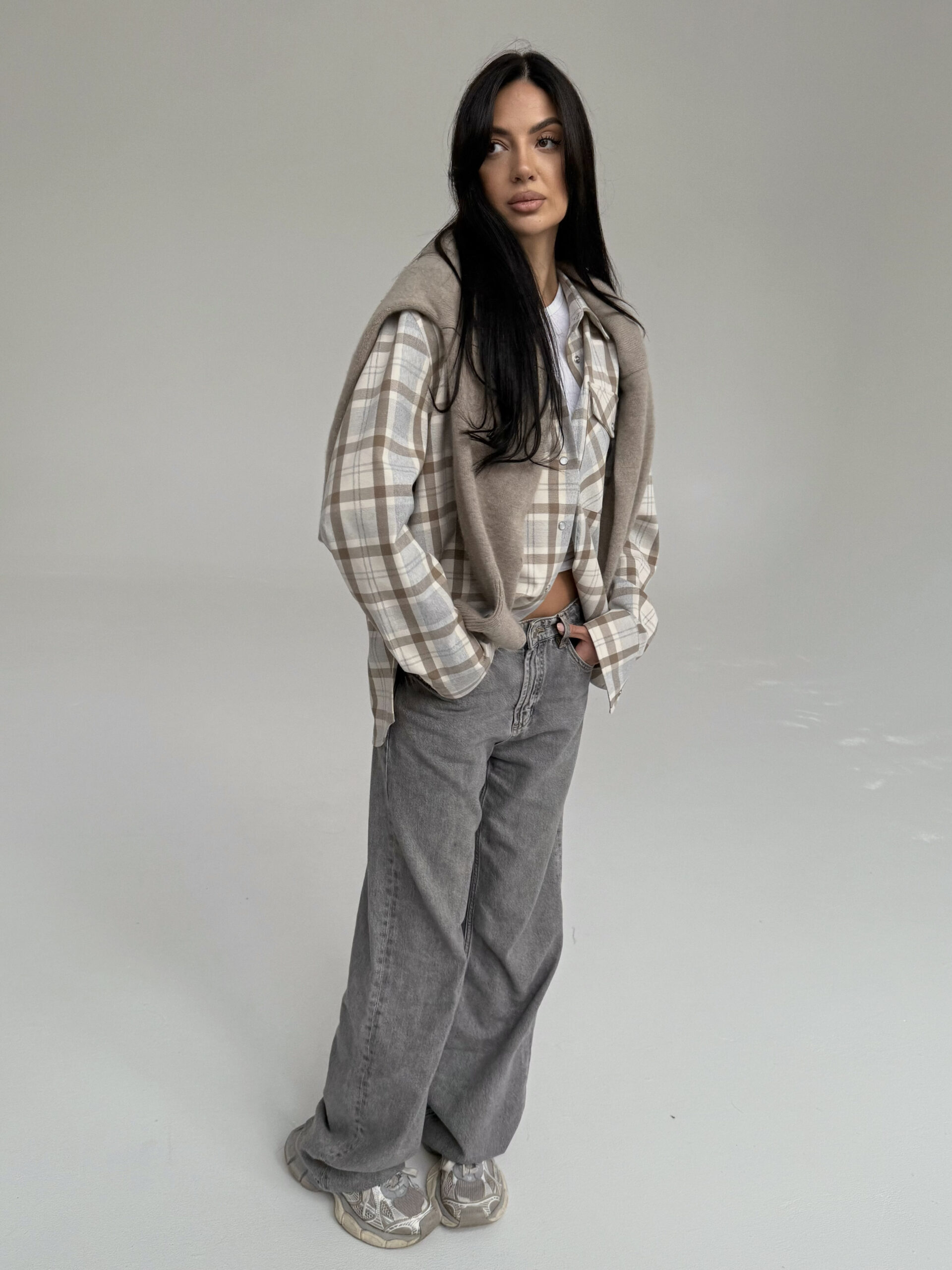 DADDY'S SHIRT IN CREAMY GRAY (WRINKLE-FREE) | SHIPPING 11.14 - Image 2